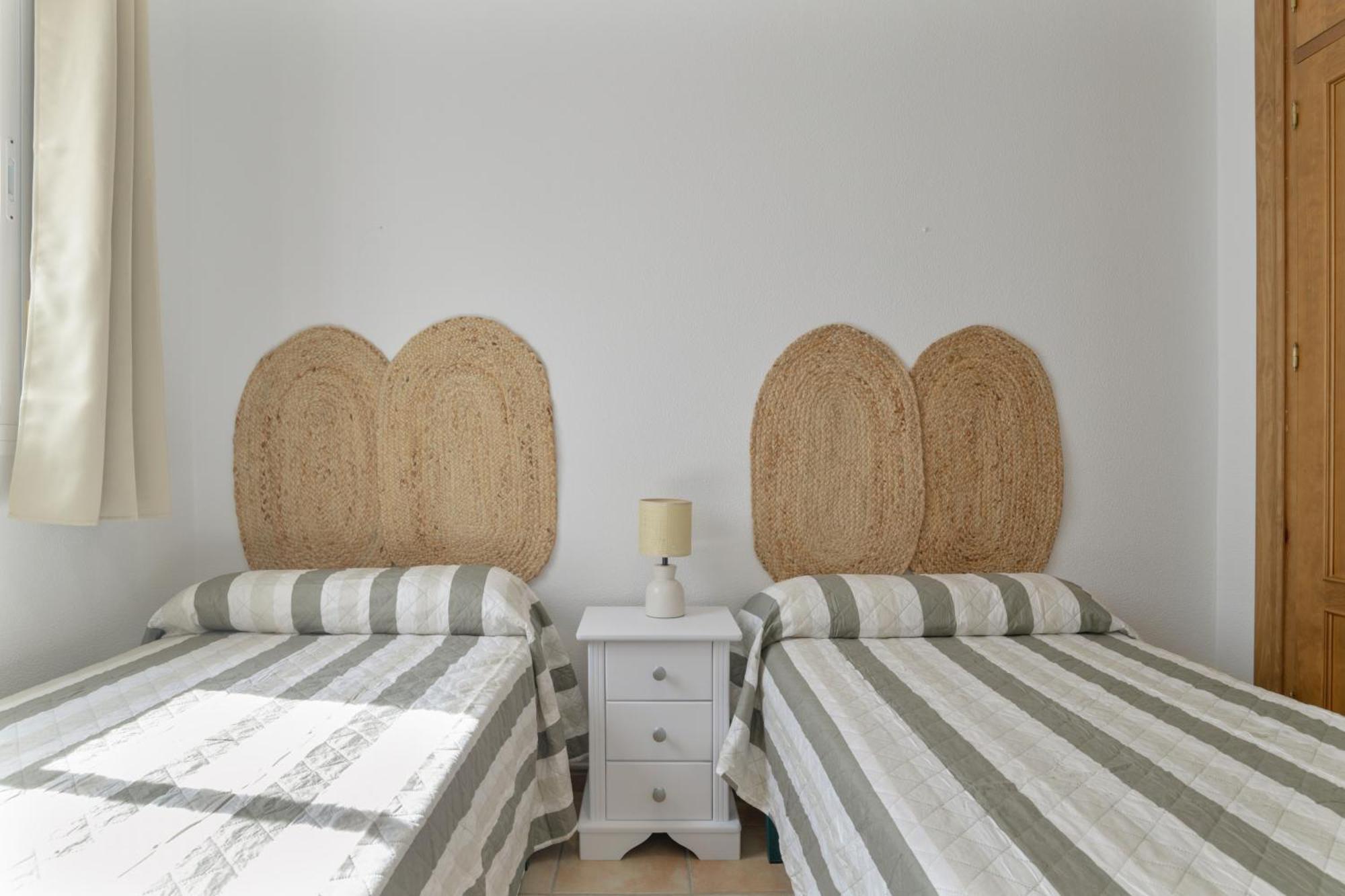 Apartamento Perez Zara 7 コニル・デ・ラ・フロンテラ エクステリア 写真